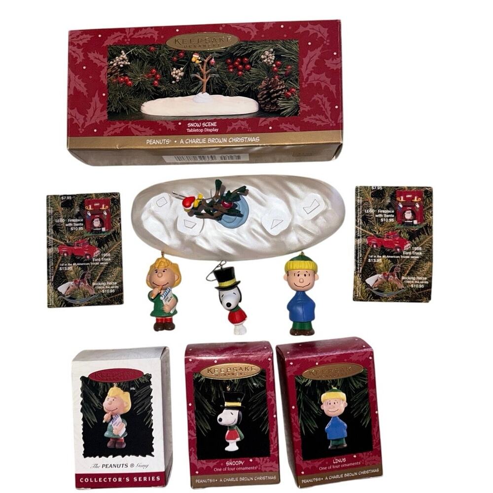 A Charlie Brown Christmas hallmark snow scene Ornaments Woodstock Linus Snoopy